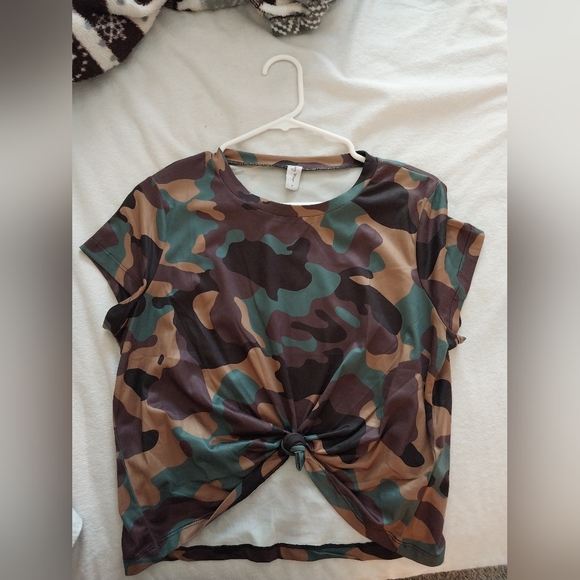 NWOT sexy mama crop - Picture 3 of 4